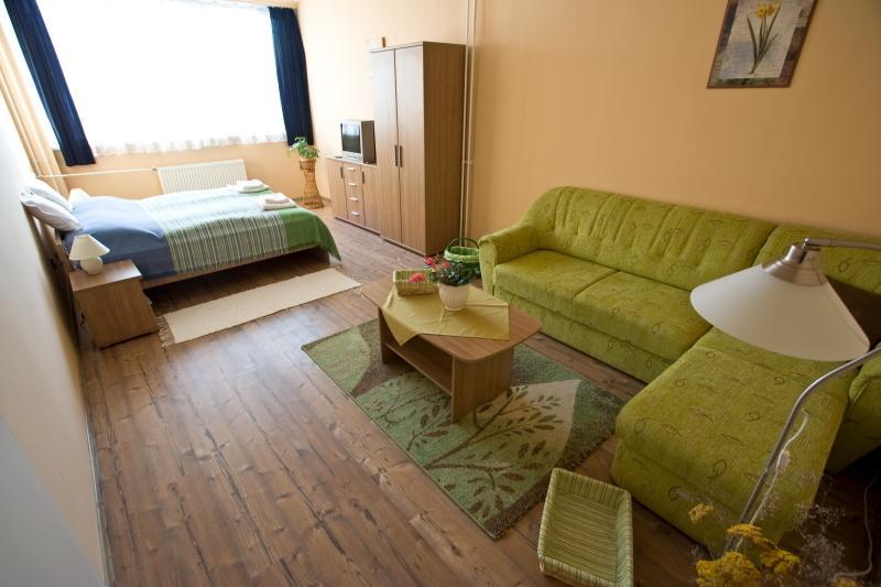 Vasvirag Hotel Celldömölk Extérieur photo